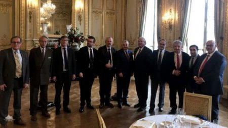 Փարիզում կայացել է Արցախի Հանրապետության ԱԺ նախագահի հանդիպումը ֆրանսիացի խորհրդարանականների հետ