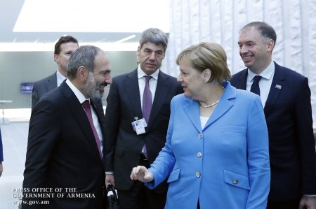 Դուք Հայաստանի նոր վարչապետն եք, շնորհավորում եմ Ձեզ․ Մերկելը՝ Փաշինյանին (տեսանյութ)