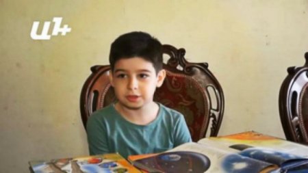 7-ամյա հայ տղան ռեկորդ է սահմանել՝ քիմիայի և մաթեմաթիկայի խնդիրներ լուծելով (տեսանյութ)